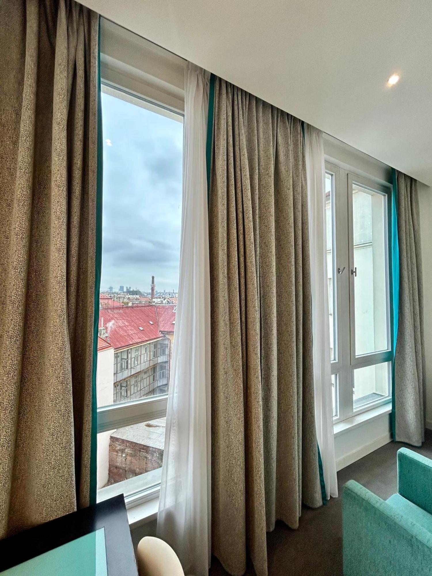 Red & Blue Design Hotel Прага Екстер'єр фото